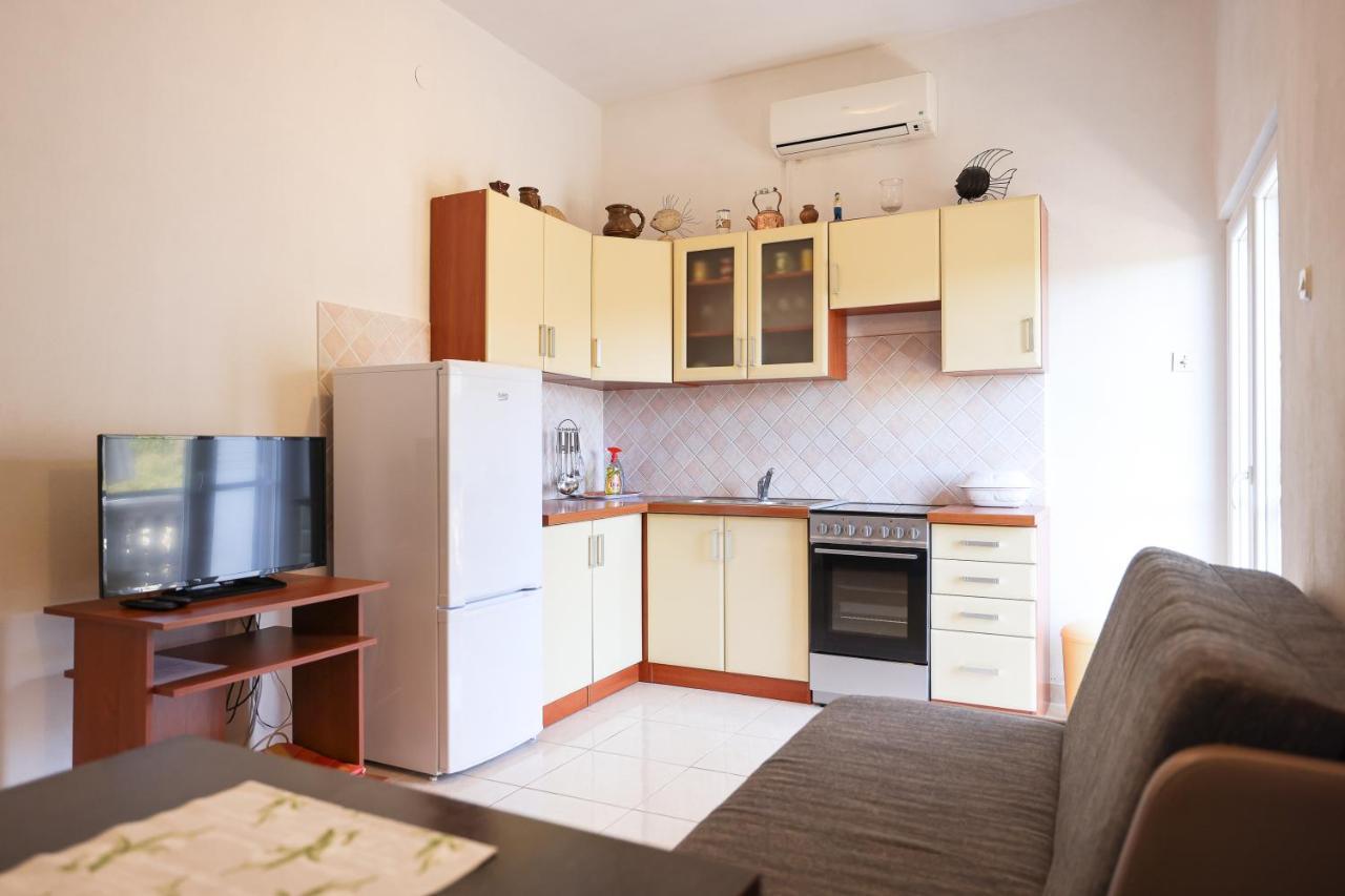 Apartments Marta Verunić Eksteriør bilde